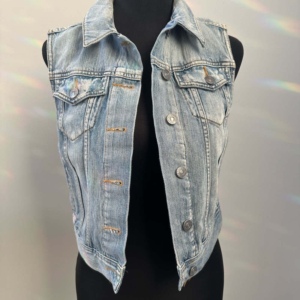 Talula Aritzia Light Blue Denim Vest